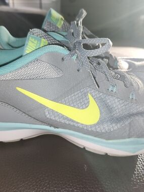 Nike Gray & Teal Running Shoes with Yellow Swoosh